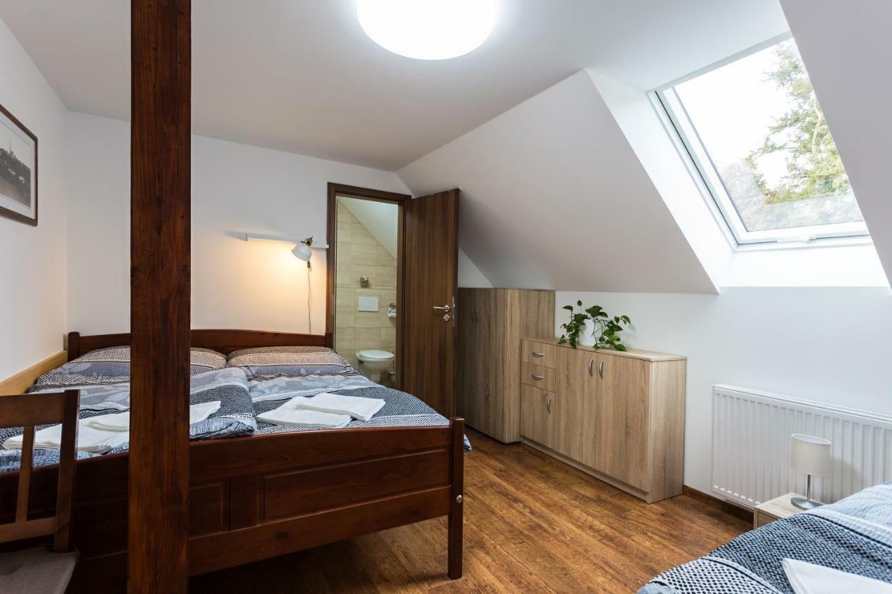 Attic Rooms Tábor Extérieur photo