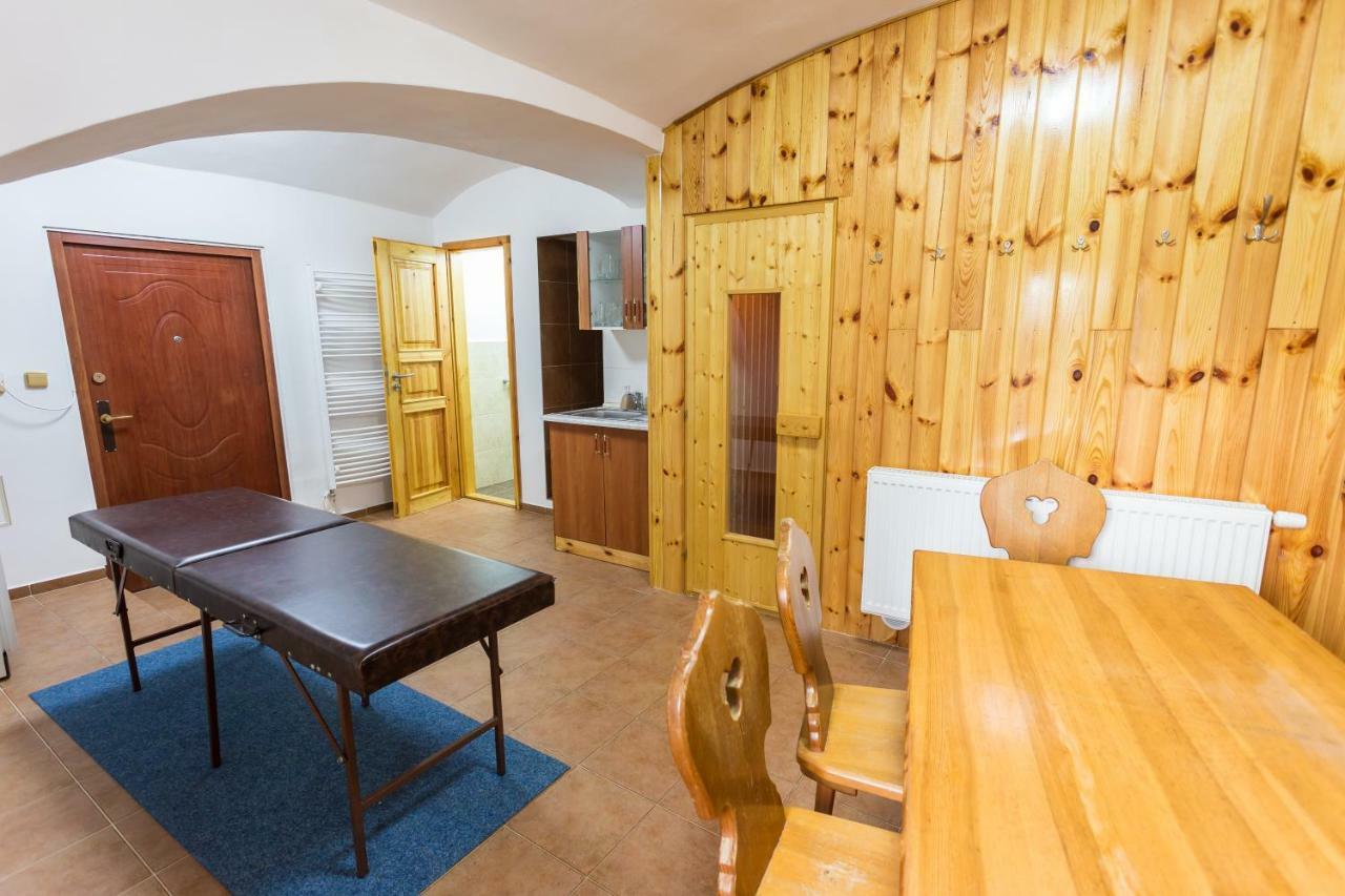 Attic Rooms Tábor Extérieur photo