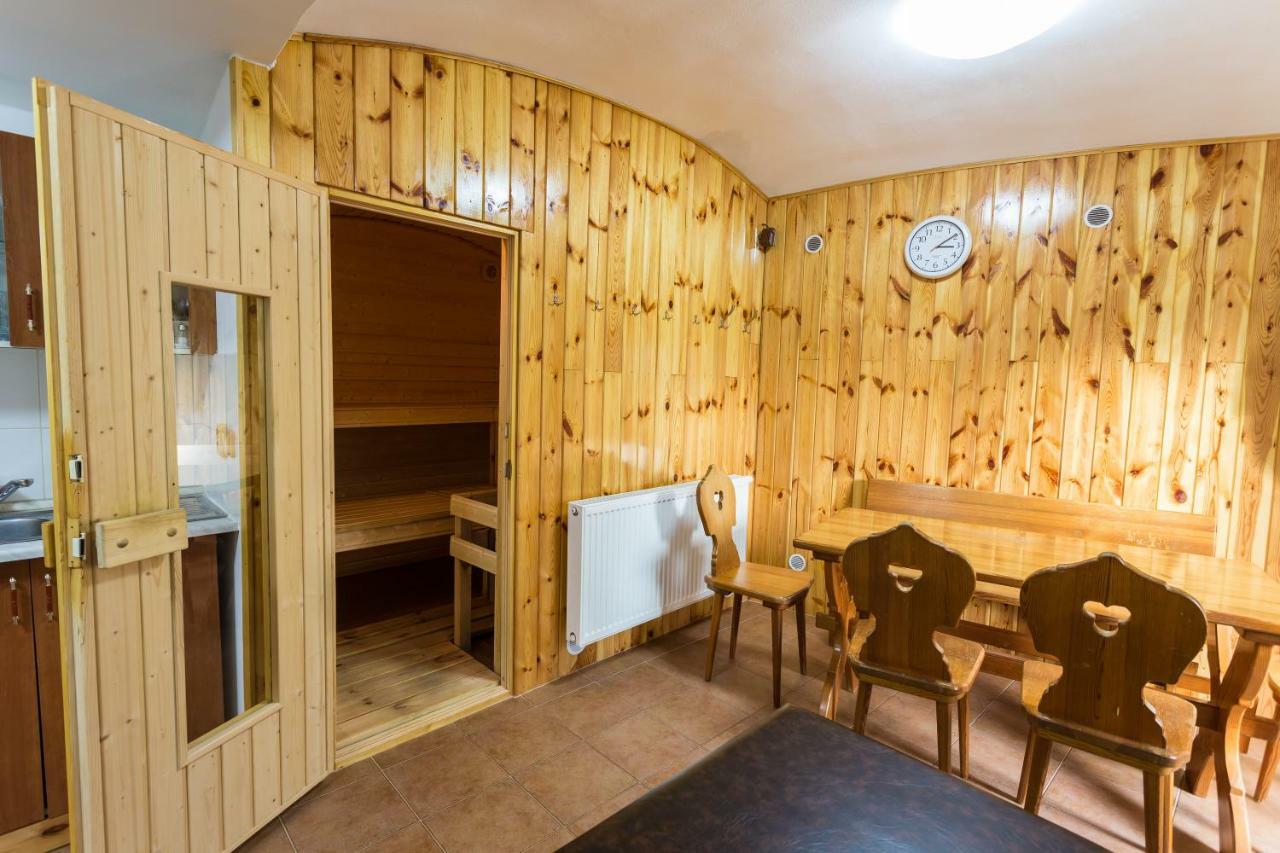 Attic Rooms Tábor Extérieur photo